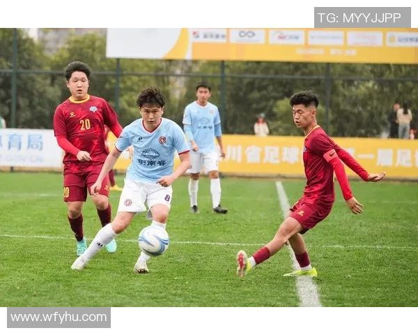 足球商业合作签约新模式探索推动体育产业发展与品牌价值提升